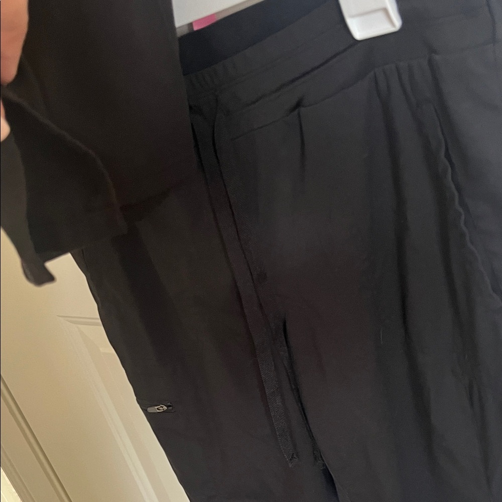 Greys Anatomy Black Medical Scrub Set - Top & Pants - Picture 5 of 6